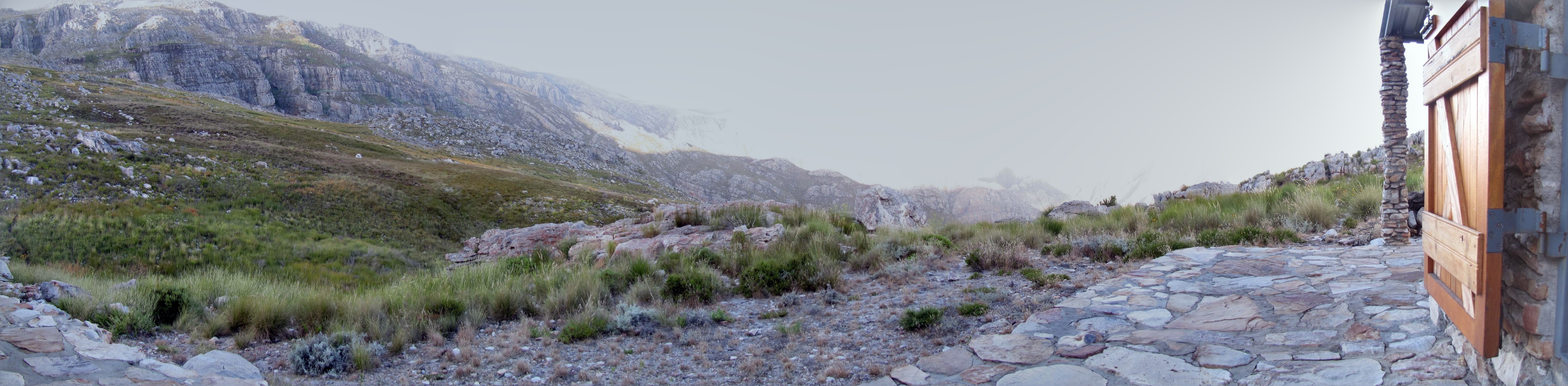 Hiking SA Mountain trails and the world